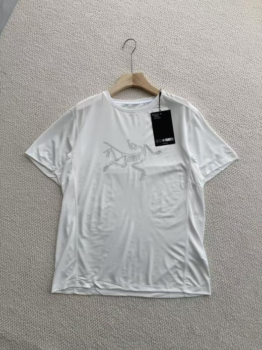 点此购买 始祖鸟夏季男士清爽娄空CORMAC CREW阳离子速干短袖T恤 ggd 345083 商品图3