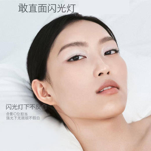 【妆定补合一】蒂洛薇 抱抱枕粉饼 8g (原生色/元气粉） 一枕贴肤妆养出宝石光 商品图2