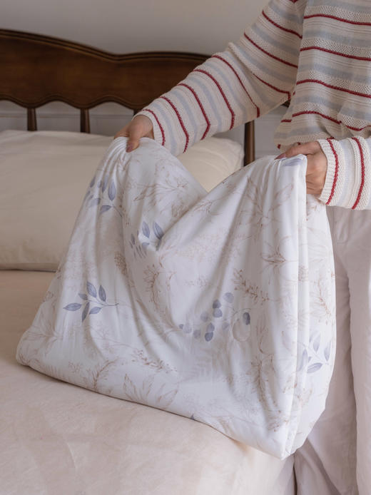 198捡漏舒雅印花凉感夏被❗️德国百年贵族品牌SCHIESSER  LIVING舒雅生活，⭕️物理凉感，凉感值高达max0.36，远超国标 商品图0