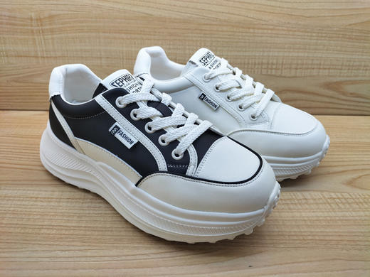 豪行女鞋24317360真皮舒适软底防滑运动休闲单鞋 商品图4