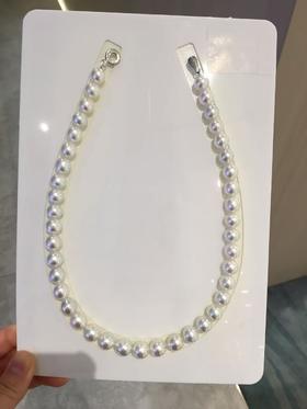 31.新鲜出炉澳白项链
9-10.4mm南洋白珠项链，很日常的规格，椭圆形，光泽超亮，白亮白亮，微瑕，约43cm  超性价比