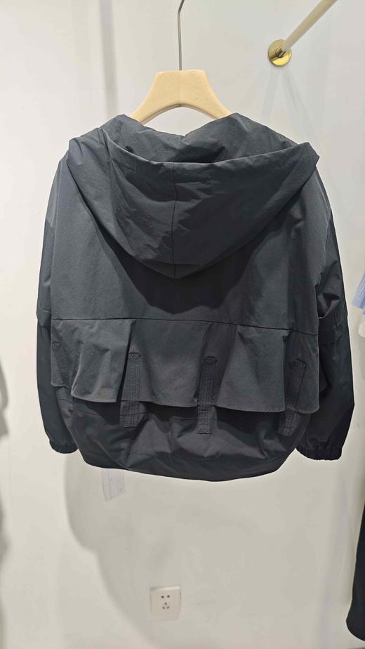 64F017春款上新短款连帽外套 商品图5