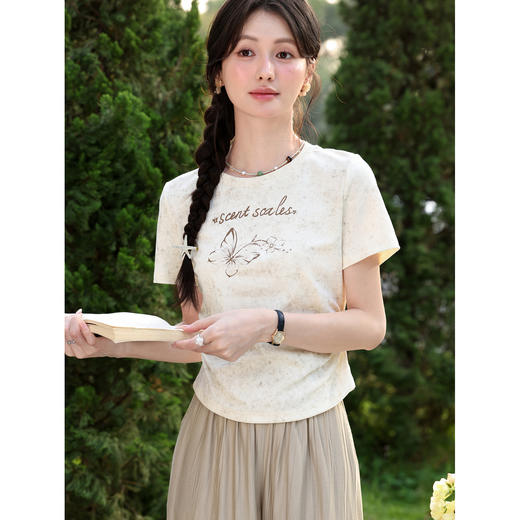 鹿向南【0417/20:00新品前1小时7折限量100件】圆领正肩杏色T恤 商品图2