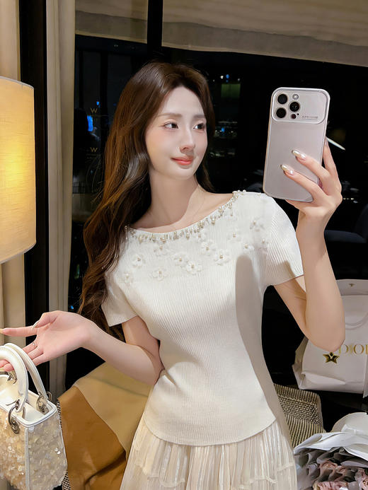 张心子【精致调性】法式重工钉珠针织衫修身显瘦独特立体花上衣 U2604014 商品图5