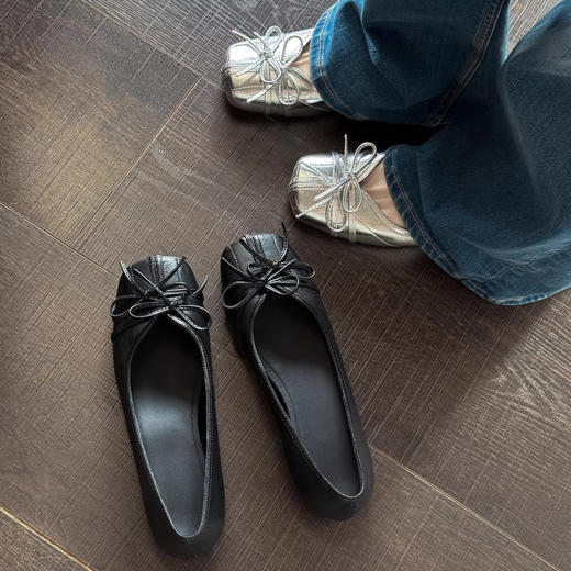 法式单鞋系列，优雅显贵。三款可选，透气不闷脚、浅口设计显腿长、1cm小跟暴走不累、百搭又好看 商品图0