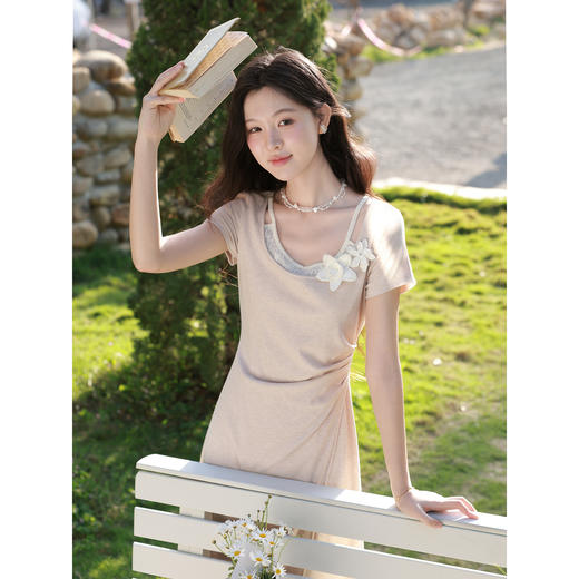 鹿向南【0417/20:00新品前1小时7折限量100件】独特燕麦色连衣裙 商品图0