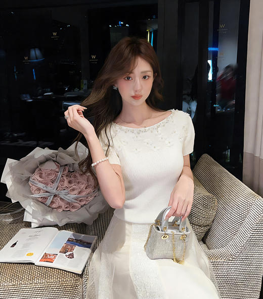 张心子【精致调性】法式重工钉珠针织衫修身显瘦独特立体花上衣 U2604014 商品图12