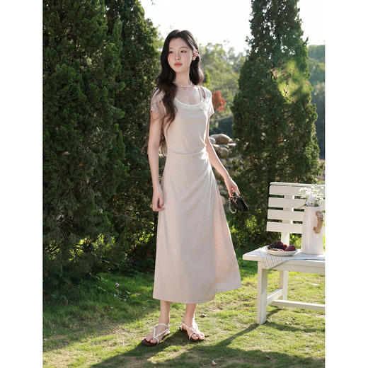 鹿向南【0417/20:00新品前1小时7折限量100件】独特燕麦色连衣裙 商品图2