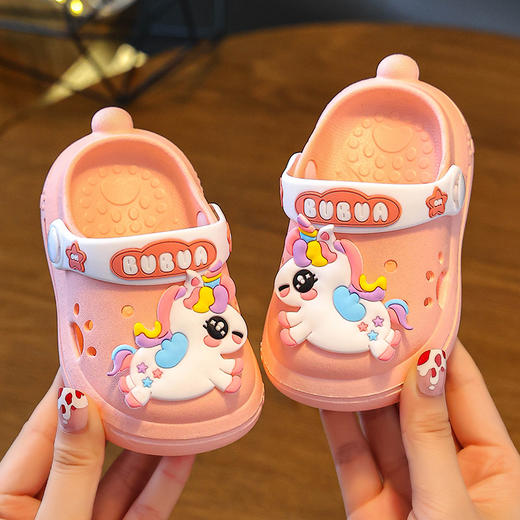 【卡通可爱 + 透气百搭】婴幼儿洞洞鞋宝宝夏季卡通可爱小童室内外穿软底防滑男童女童拖鞋。xb 商品图0