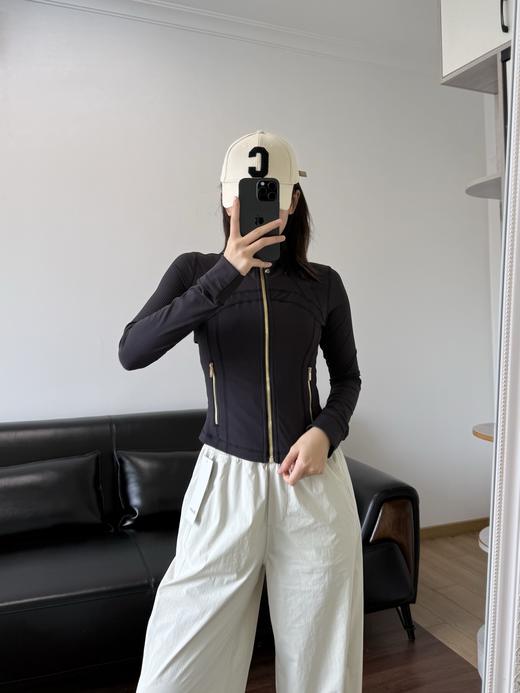 露露 Define 女士罗纹短款外套 商品图10