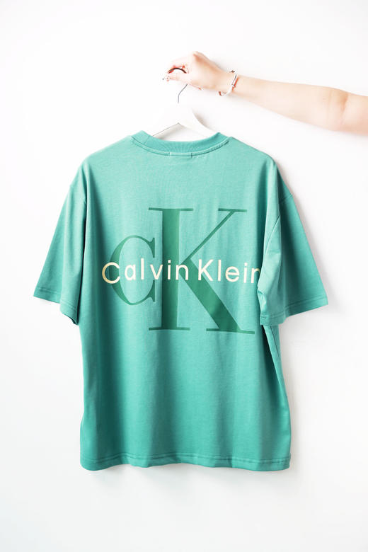 背后大刺绣+胸口小标，正肩宽松tee。基础全棉情侣字母t恤E041460 商品图12