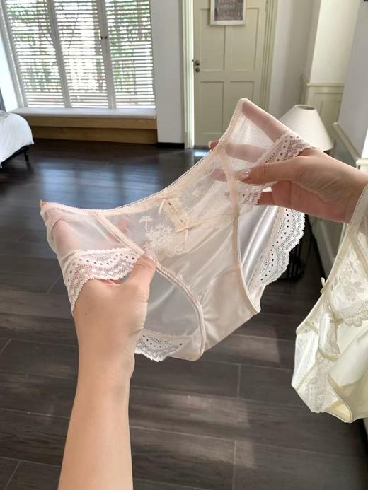 精美蕾丝包臀内裤中高腰1296063 商品图4