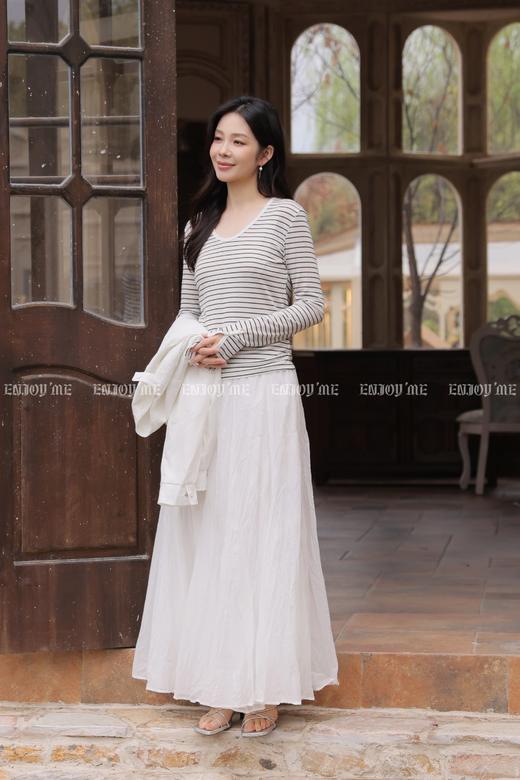 【门店同款】ENJOY夏季轻盈U领长袖T恤 170498260 商品图5