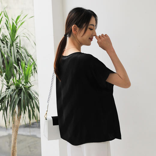 凯喜雅 蝴蝶缎套衫 100%桑蚕丝 商品图3