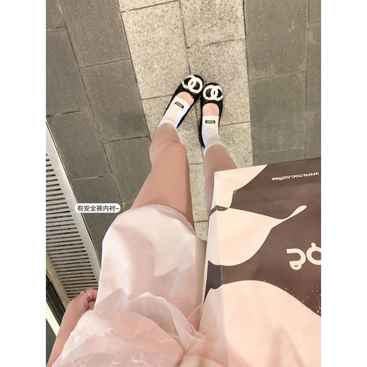 <曾小咸推荐>【4/15-4/17一件88折拍2件8折】浅杏色露肩挂脖连衣裙【预售7-15天发货】 商品图2