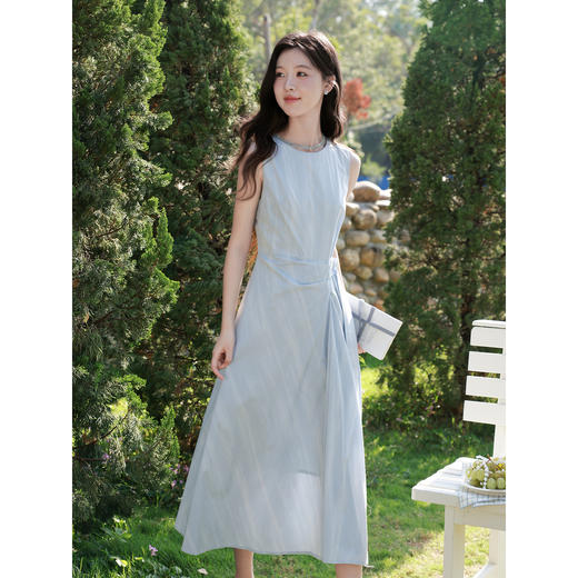 鹿向南【0417/20:00新品前1小时7折限量100件】气质款蓝色连衣裙 商品图2