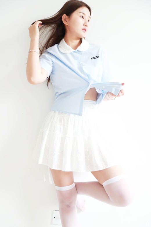 蕾丝边衬衫，千金娃娃领上衣。胸口小标海盐蓝低饱和衬衣E041468 商品图12