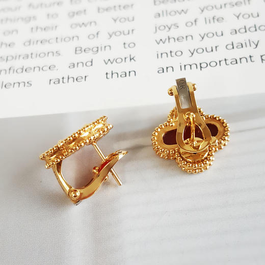 【天然正品】AU750黄金简约时尚定制款红五花玛瑙耳钉15.1*13.1*12.9MM（皆取最大值）030426TJ13 商品图4