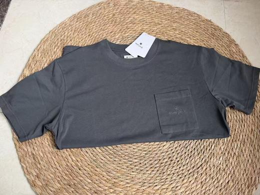 始于山野，归于日常。 作为日本户外品牌，Snow Peak 把「山系美学」刻进了这件基础T里。 商品图5