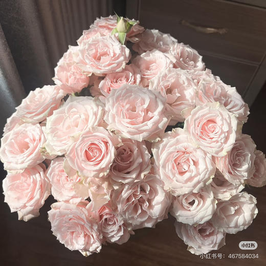 现货多头玫瑰甜玲珑 一扎10支 支长50厘米 商品图2