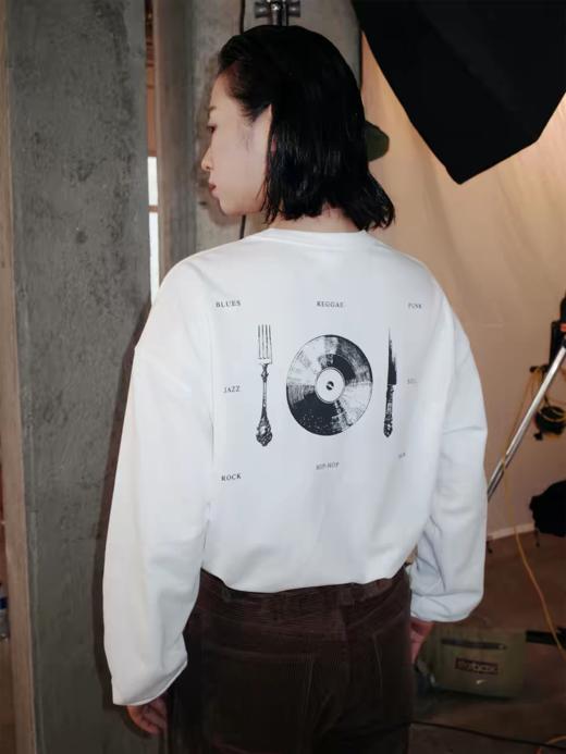 SUPERTOFU(SPTF)/ ACDT-AW25-T045/好食音乐 抗皱舒适 复古趣味印花 新疆棉长袖T恤 商品图0