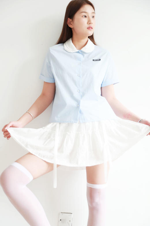 蕾丝边衬衫，千金娃娃领上衣。胸口小标海盐蓝低饱和衬衣E041468 商品图11