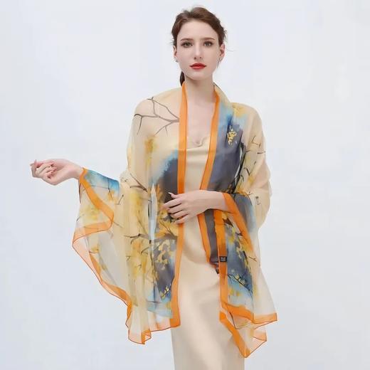（59任选两条）LEOS VITI春款植物染丝质披肩 | 柔滑如水，飘逸动人，植物印染特别显气质 商品图0