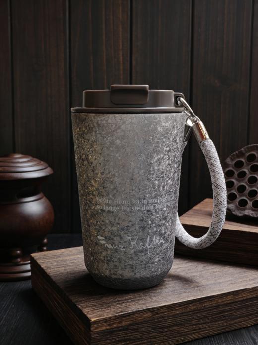 【预售早鸟价】卡夫卡 · 我要握紧你的手  覆钛定制咖啡杯【5月中旬发货】 商品图13