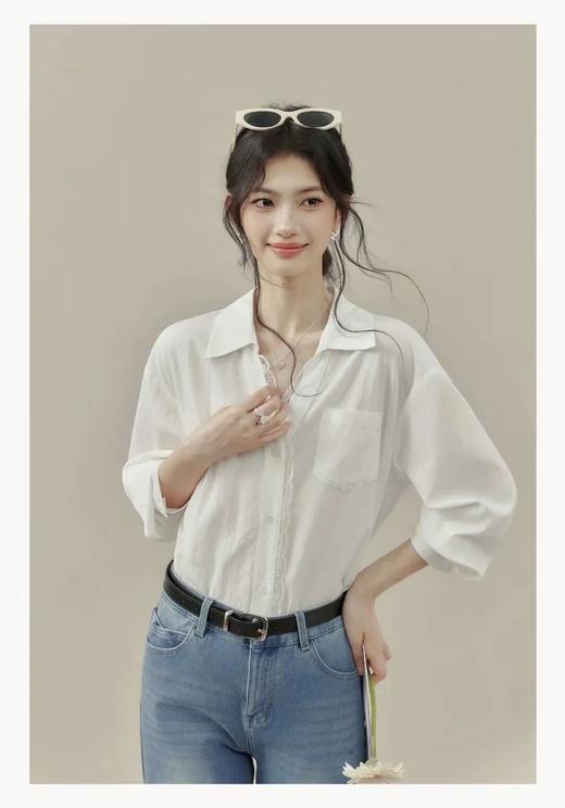 佰飞特复古蕾丝花边衬衫 | V字翻领+蕾丝花边，把温柔焊在身上，低调中透着高级感【3-5天发货】 商品图5