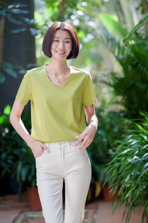 【89元两件，单拍一件不发】QIUBAN秋板·桑蚕丝丝光棉T恤， 既有真丝的凉感，亦有纯棉般的细腻亲肤 商品图2