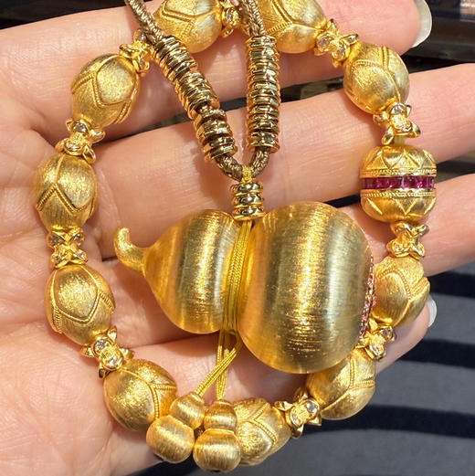 GAONAS 黄铜合成锆石手链 莲花宝相 贵气新中式金色手链11954SGO 商品图3