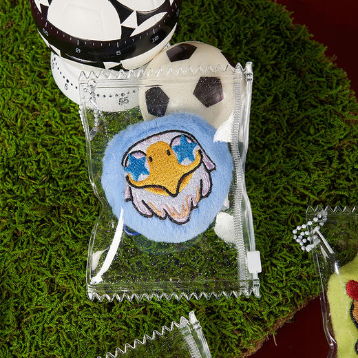 2026世界杯毛绒刺绣冰箱贴挂饰痛包-鹿/豹/鹰 商品图9