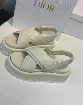 女款厚底凉鞋ba010