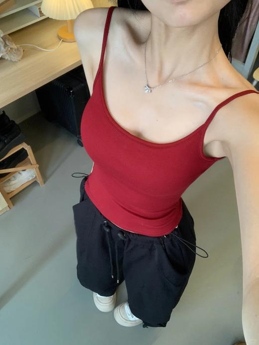 <曾小咸推荐>  纯色辣妹修身吊带背心 日常79！！活动49！！【预售款，预计3-15天发货】 商品图3