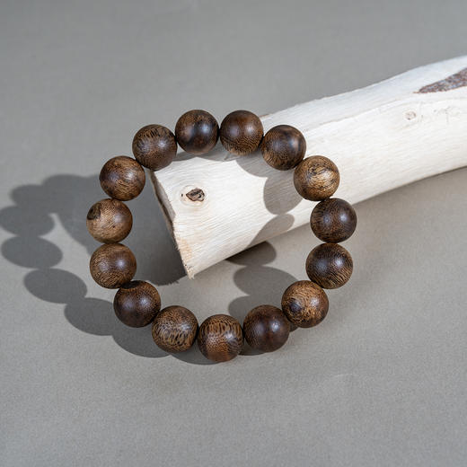 中国沉香文化博物馆 绿奇楠圆珠沉香手串1.5*15*18g+ 商品图4