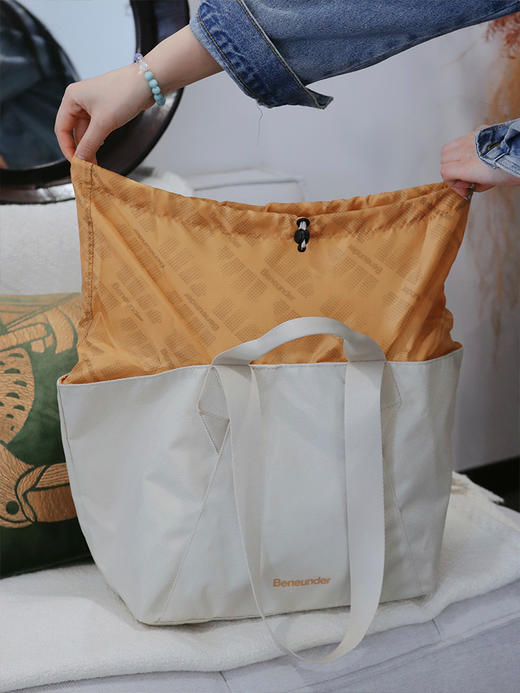 【会员日福利】【健身/旅行/游泳 蕉下防水运动包】72小时内发货 可拎可背 超轻可折叠 大容量更能装 出行无惧风雨脏污 商品图4