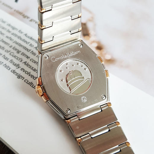 【95新】OMEGA 欧米茄123.20.27.60.55.001石英机芯27MM（女款）星座系列精钢/18K玫瑰金010426NJS16 商品图4