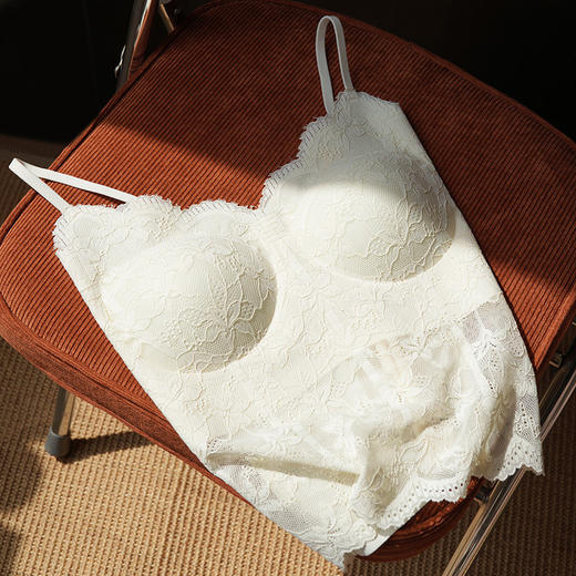 官网390！S家冰皮性感蕾丝背心朦胧美感3D杯无钢圈免穿文胸美背内衣细肩带内搭吊带女 商品图6