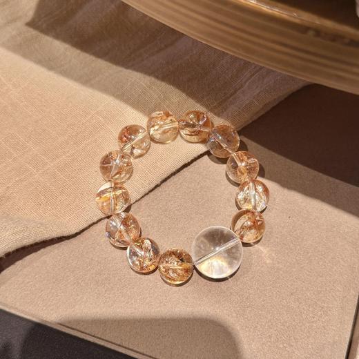 ARSIS｜晶石系列 聚财净化 · 金箔胶花白水晶串珠手链 商品图1