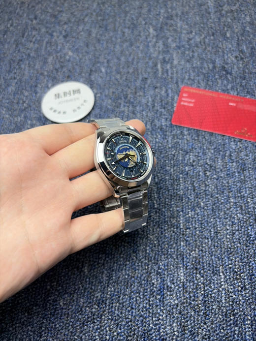 VS欧米茄海马世界时系列 VS海马世界时深海之蓝 蓝海马 海马世界时钢带款 男士腕表 表径43mm 商品图2