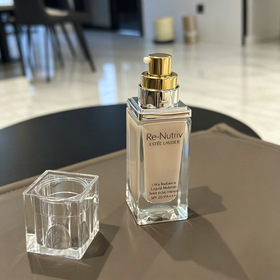 雅诗兰黛白金粉底液新版