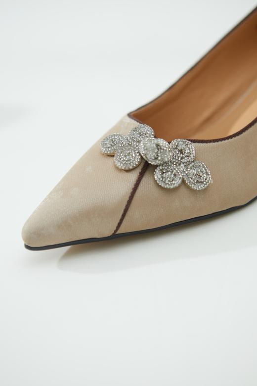 15天发货【定制丝绸牛皮尖头粗跟鞋】盘扣点睛｜内里猪皮+牛筋底，5cm不累脚，小个子友好34–40码，脚肥脚宽的建议大一码 商品图9