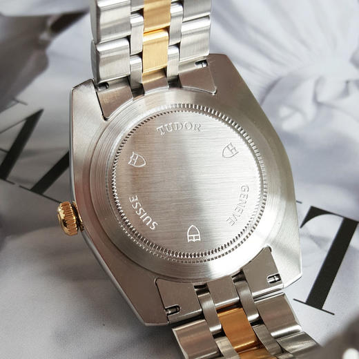 【95新】TUDOR 帝舵23013-0021自动机械机芯日期、星期显示41MM（男款）经典系列精钢/18K黄金060426NJS42 商品图5