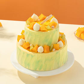 【芒果鲜果乐园】夏日清新芒果蛋糕，把芒果的香甜、椰肉爆珠的Q弹、奶油的绵密，融入松软的蛋糕胚中，口感层层递进，让人吃一口还想吃（厦门幸福西饼）