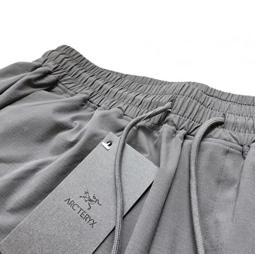 始祖鸟男士速干夏季短裤！ 黑色。灰色 自己备注号码颜色 商品图9