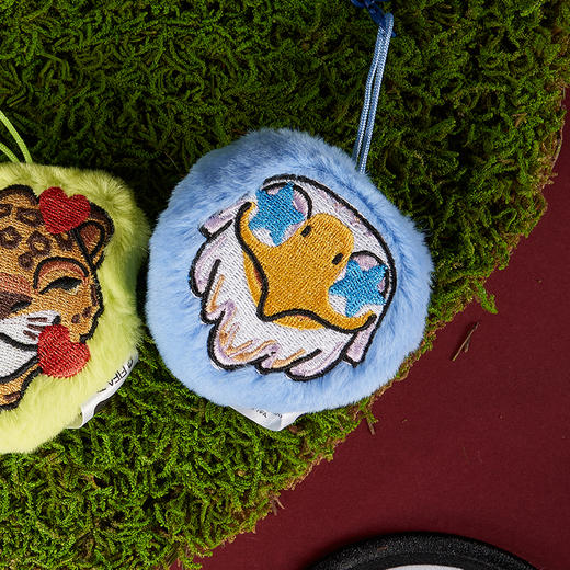 2026世界杯毛绒刺绣冰箱贴挂饰痛包-鹿/豹/鹰 商品图10