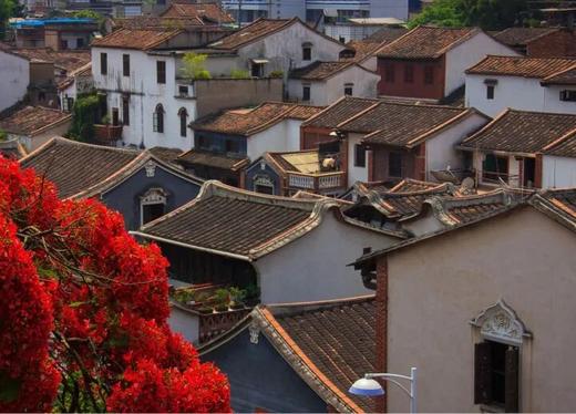 【五一】<福建泉州+漳州+潮汕5天动车团>泉州开元寺.西街.石狮黄金海岸.蟳蜅渔村.梧林古村落.石狮黄金海岸.珞珈寺.汕头南澳岛.潮州古城.广济桥.明清牌坊街.漳州古城 商品图1