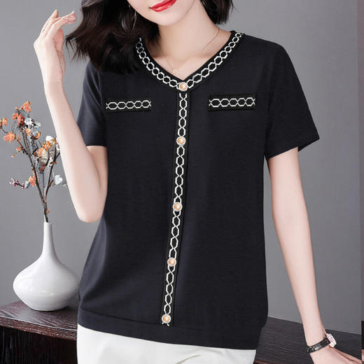 宽松V领短袖t恤女夏季2025年新款小香风女士上衣时尚减龄妈妈女装 商品图1