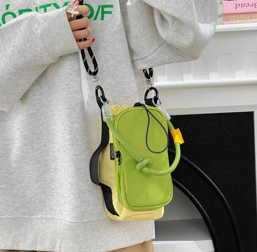 京阪山系户外斜挎包 商品图0