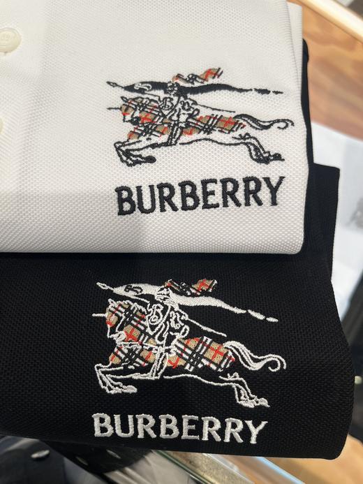 一店d 独家𝐁𝐁𝐑 𝐩𝐨𝐥𝐨‼️𝟐𝟔新品战马polo tee 胸前标志性骑士刺绣 低调中透着英伦奢雅  它家最新的六角孔珠地面料 让舒适与格调并存 商品图11